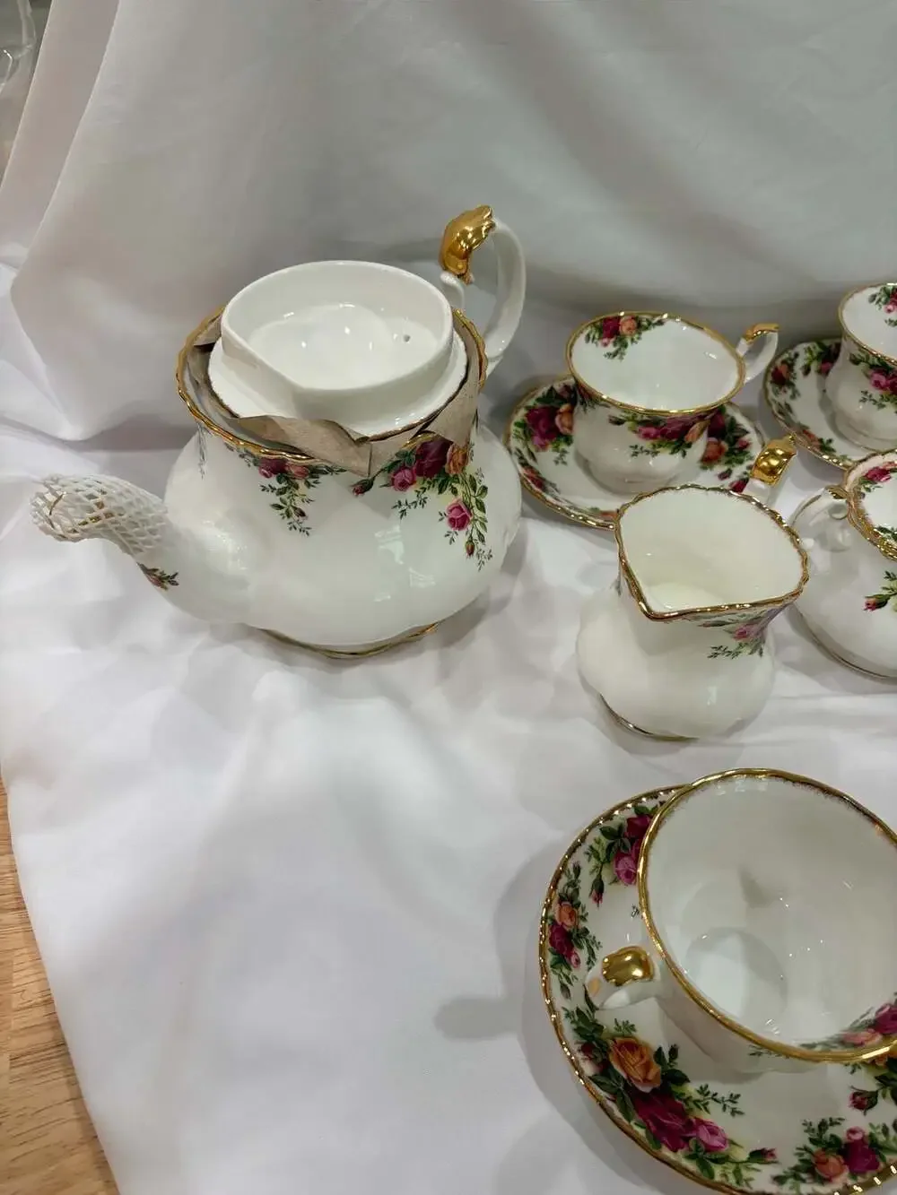 Royal Albert Old Country Roses 46 Pc for 8 Pristine Vintage Tea & Coffee Service